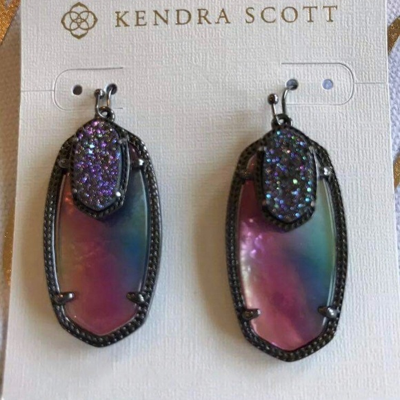 Kendra Scott Emmy Earrings - Picture 12 of 15